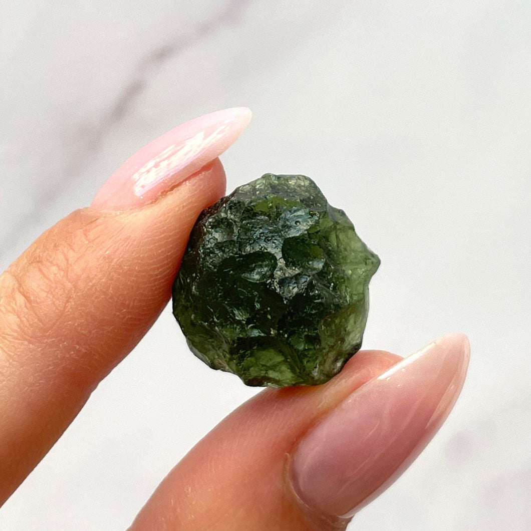 MOLDAVITE A QUALITY - LARGE (6) The Crystal Avenues 