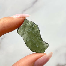 Load image into Gallery viewer, MOLDAVITE A QUALITY - LARGE (9) The Crystal Avenues 
