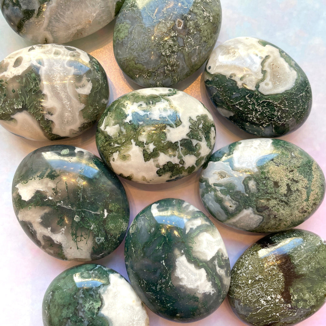 MOSS AGATE PALM STONE Palm stone The Crystal Avenues 