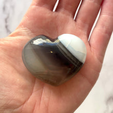 Load image into Gallery viewer, OWYHEE BLUE OPAL - HEART (6) tumble stone The Crystal Avenues 
