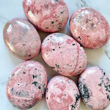 Load image into Gallery viewer, PERUVIAN RHODONITE PALM STONE tumble stone The Crystal Avenues 

