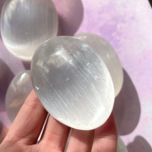 Load image into Gallery viewer, SELENITE PALM STONE Palmstone The Crystal Avenues 
