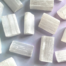 Load image into Gallery viewer, SELENITE RAW MEDIUM Raw Crystal The Crystal Avenues 
