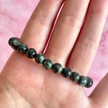 Load image into Gallery viewer, SERAPHINITE BRACELET - EXCLUSIVE Bracelet The Crystal Avenues 
