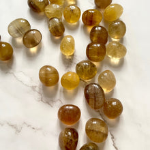 Indlæs billede til gallerivisning YELLOW FLUORITE HIGH QUALITY TUMBLESTONE tumble stone The Crystal Avenues 
